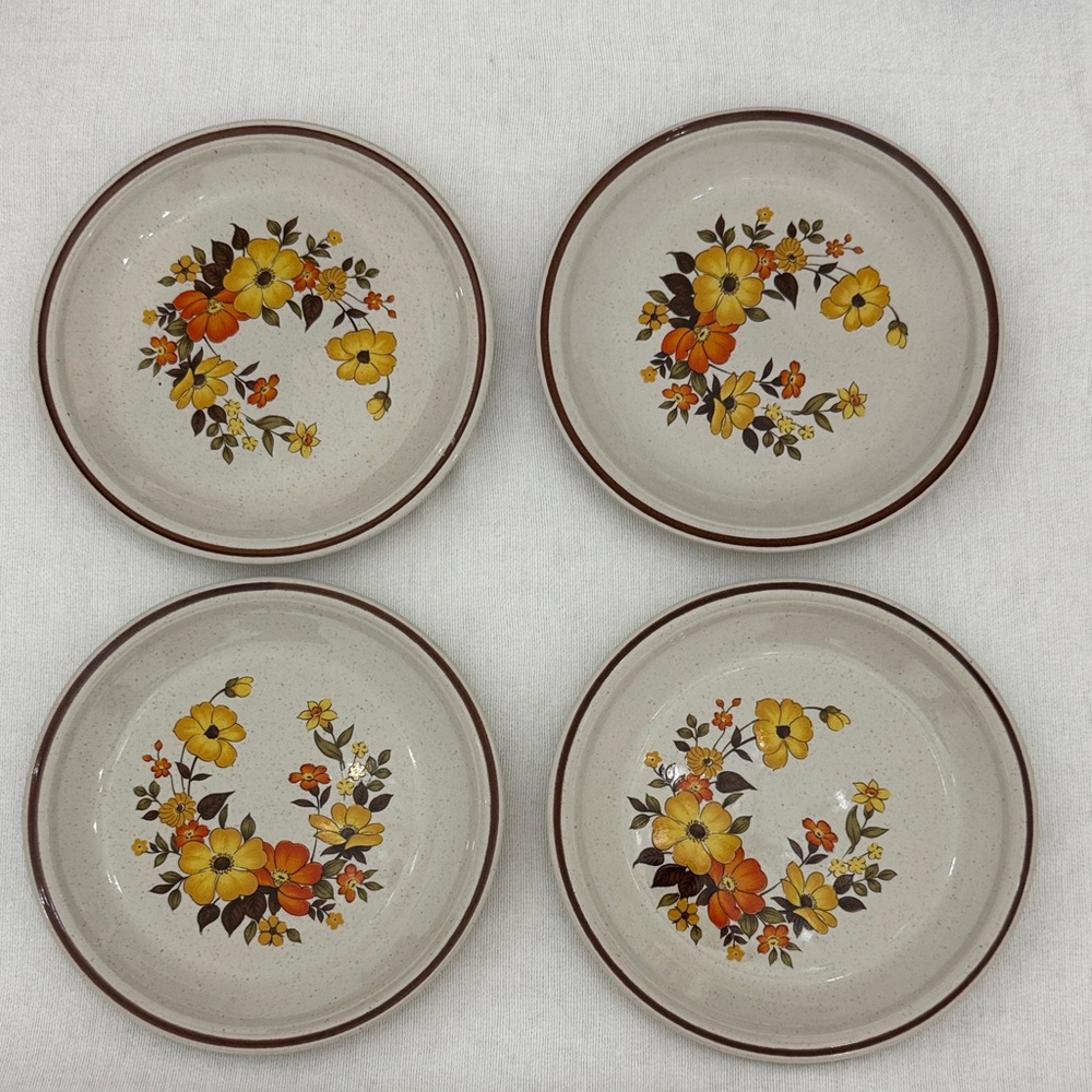 Casual Elegance Hearthside vintage Floral Patterned salad Plates Set of 4 (mlb)